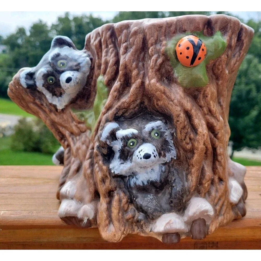 VTG Handpainted Ceramic Raccoons and Tree Stump Planter 11x6x6 USA 1970s-80s